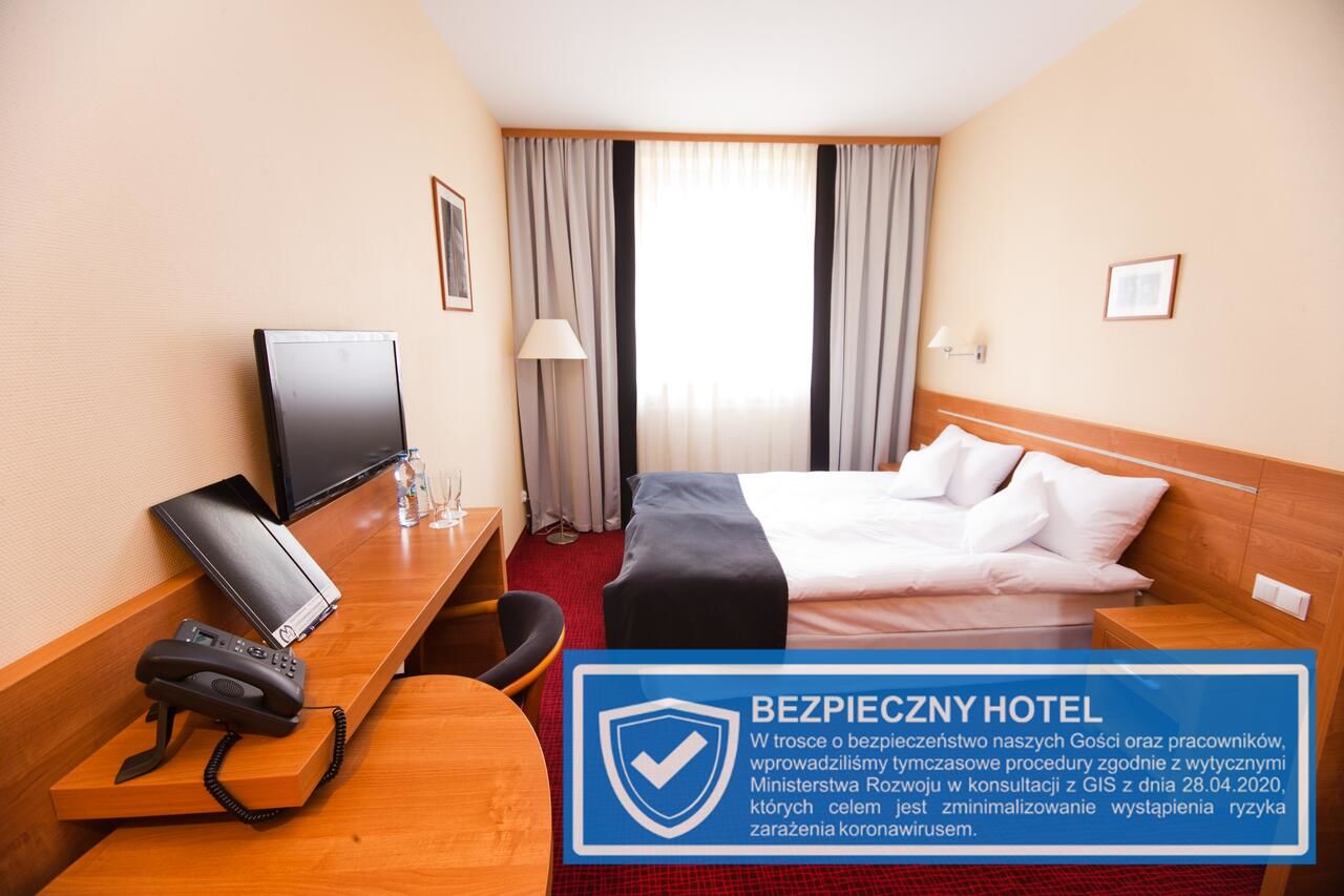 Отель Hotel Malinowski Business Гливице