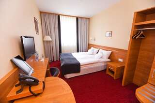 Отель Hotel Malinowski Business Гливице Двухместный номер с 2 отдельными кроватями-2